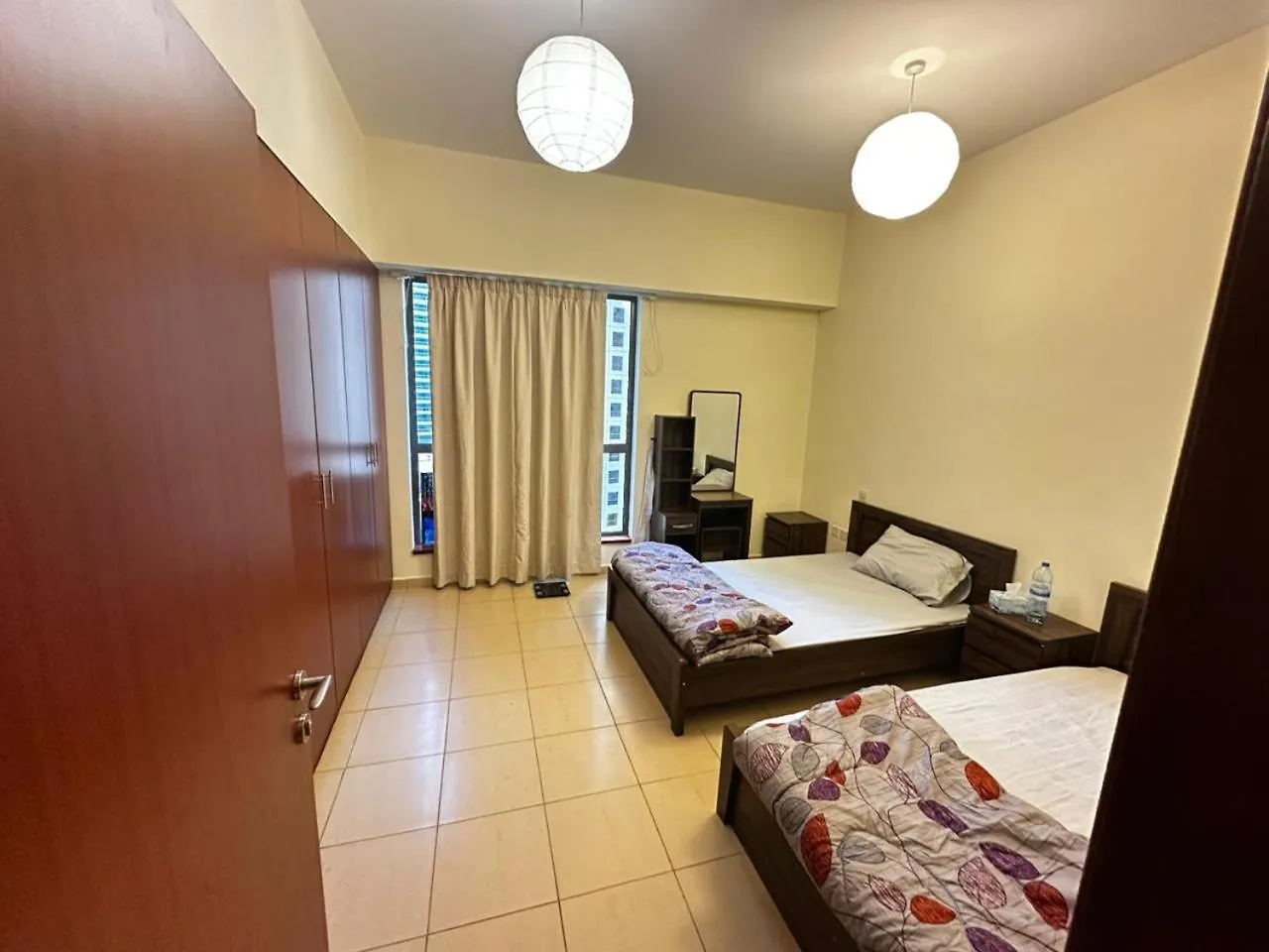 Guest house Spacious Bedroom Jbr Walk Near Tram & Beach Dubai United Arab Emirates