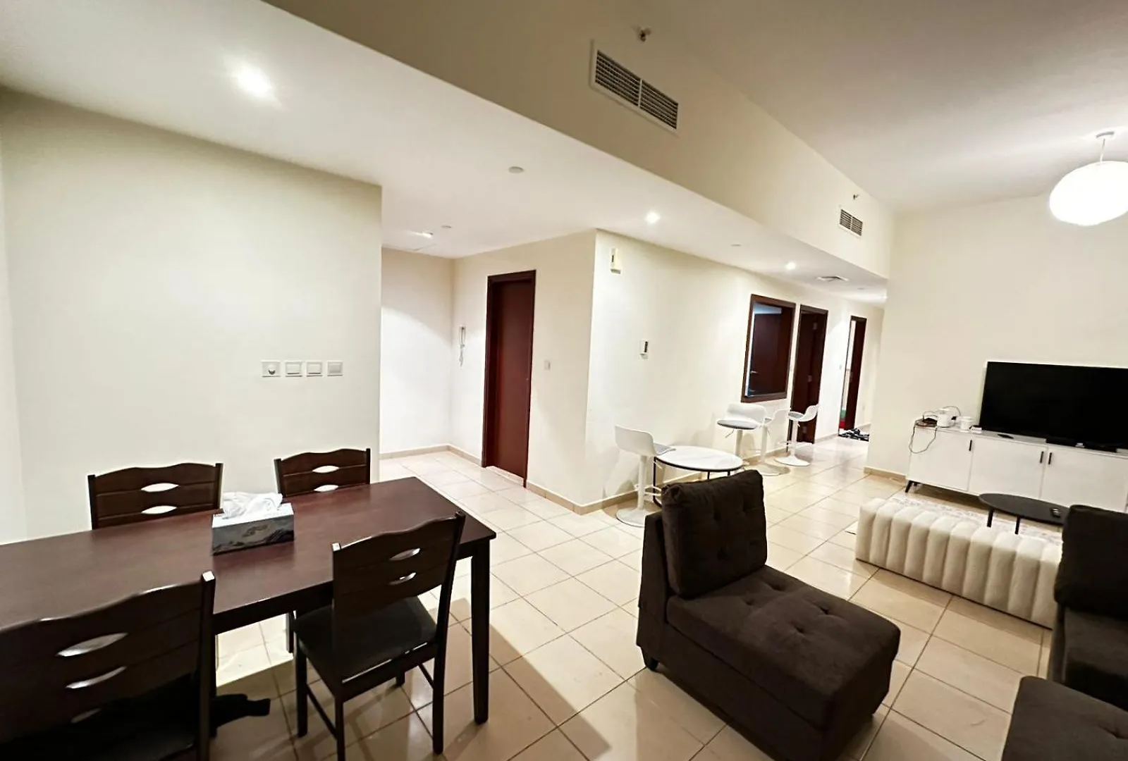 Spacious Bedroom Jbr Walk Near Tram & Beach Dubai 0*,