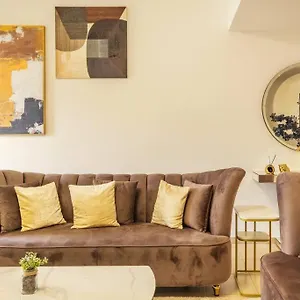 Leen Homes-jbr -spacious 4 Bedroom Guest house